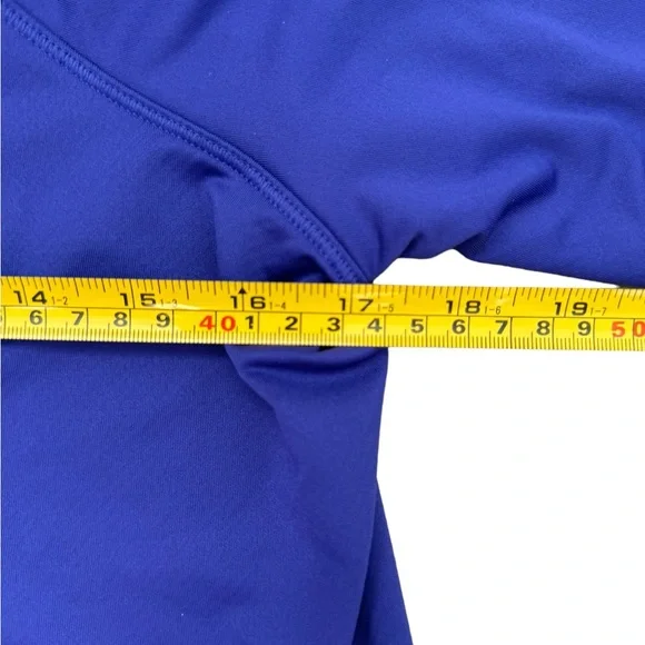 ATHLETA 1/4 Zip with Thumb Holes and Back Zipper Pocket Size Small Purple - Picture 5 of 10